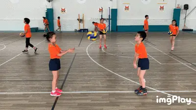 冰壶世锦赛：中国女队爆冷击败瑞典