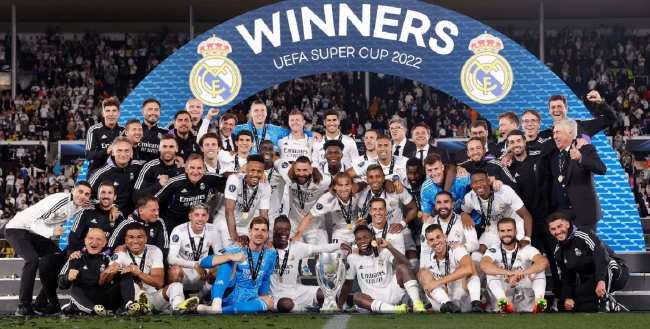 纸面阵容的 纸面阵容的